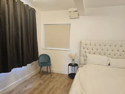 Cosy Studio in the Heart of Bridgend | Stunning UK Stays